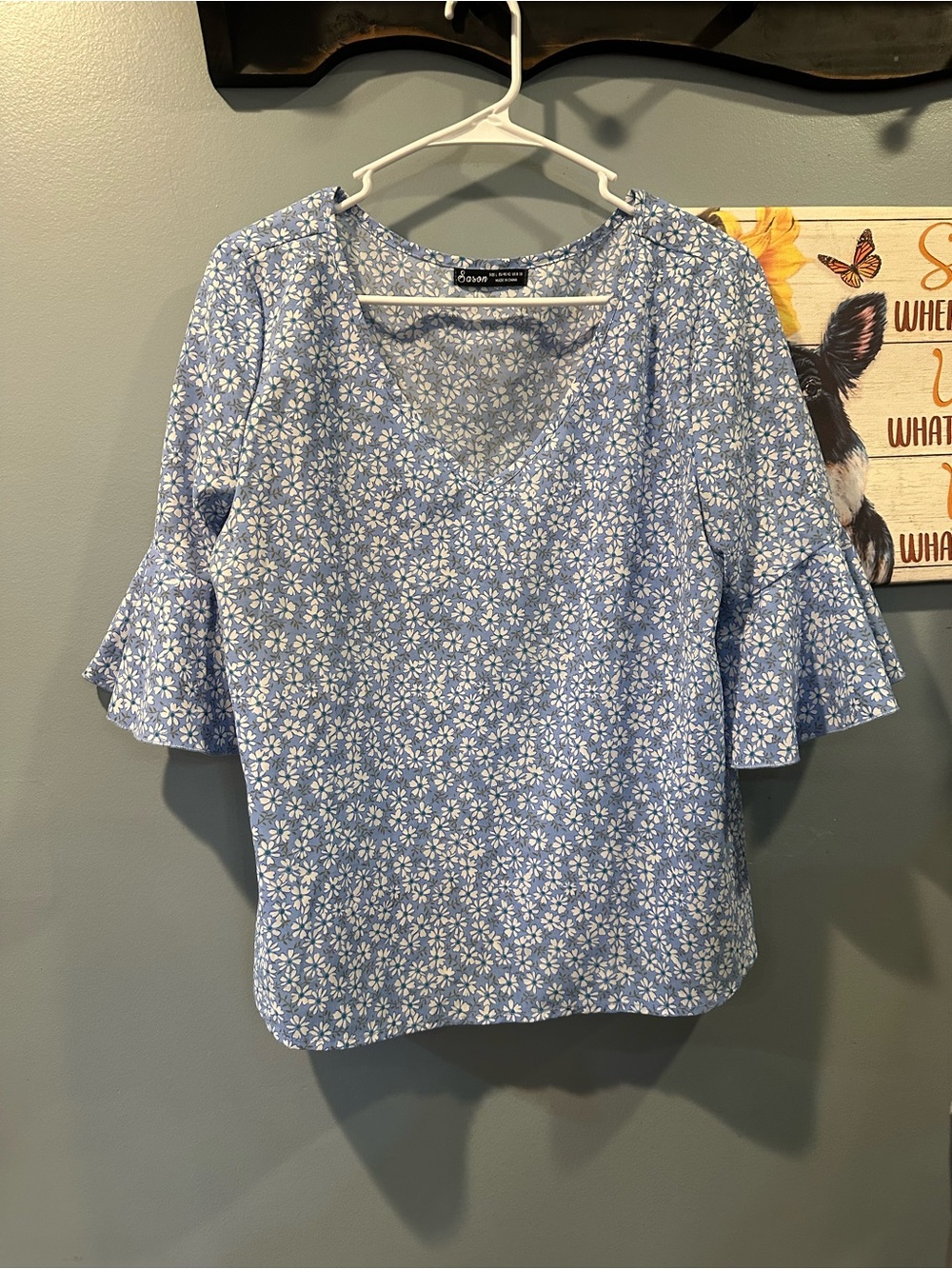 Blue Floral V-Neck Ruffle Sleeve Top